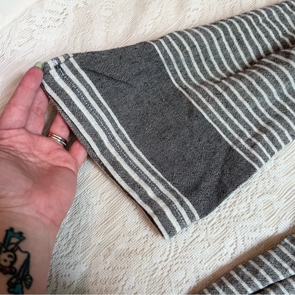 The Loomia Neci Turkish cotton robe - Picture 5 of 8